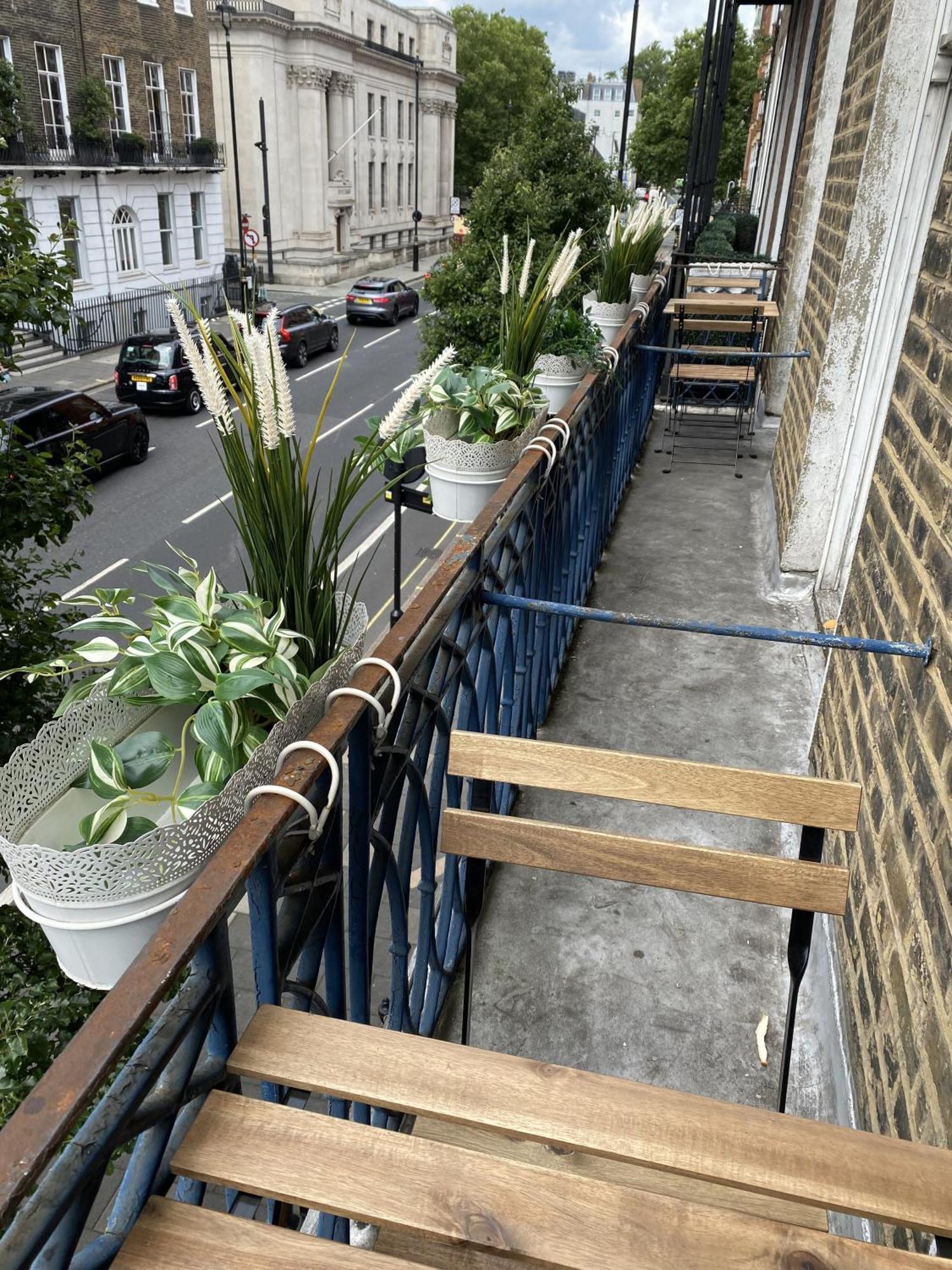 Central And Affordable Flat For 6 People In Zone 1 - Baker Street - With Breakfast Included London Ngoại thất bức ảnh
